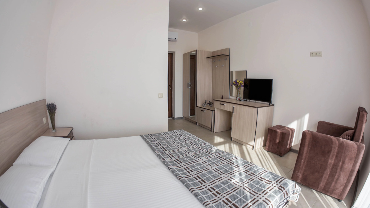 Spitaki (Spitaki) Greek Hotel