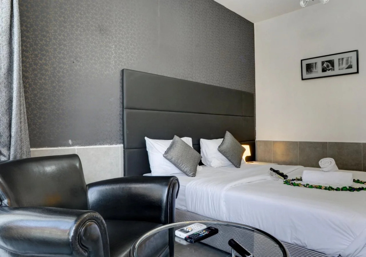 Liber Seashore Suites