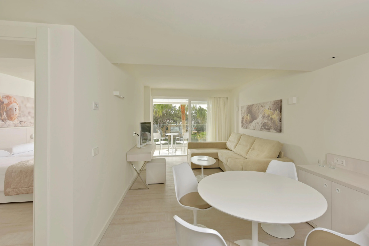 Iberostar Waves Cristina