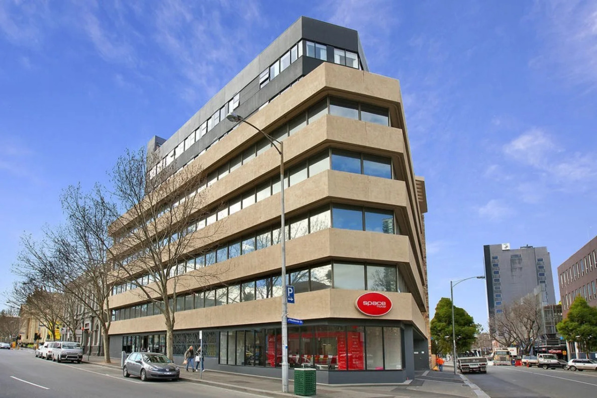 Space Hotel - Hostel