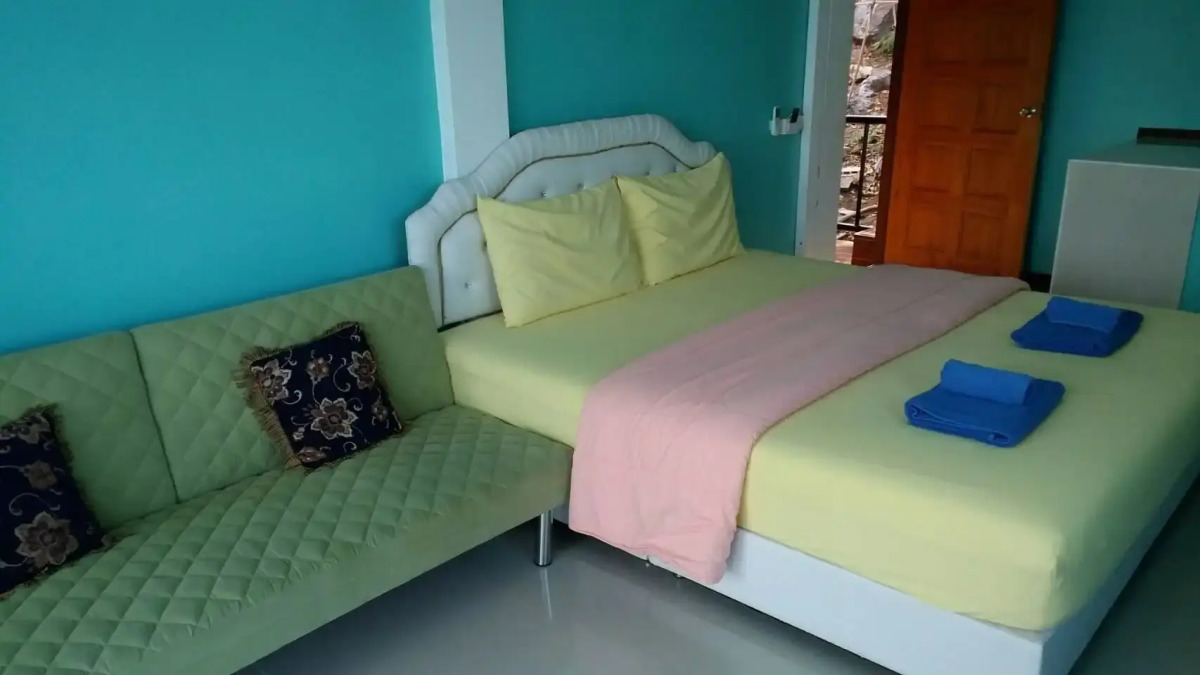 Ocean View Resort - Koh Sichang