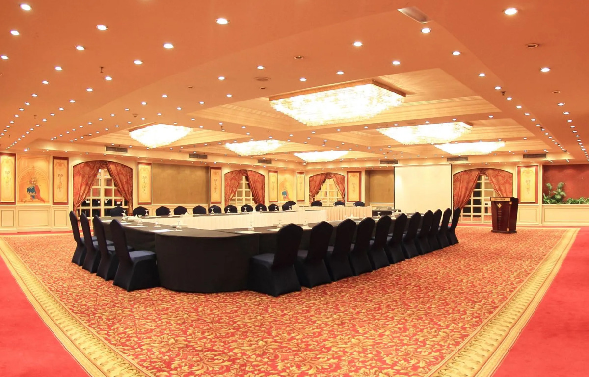 Pyramisa Suites Hotel Cairo