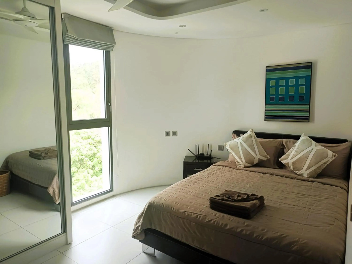 Absolute Twin Sands Resort & Spa