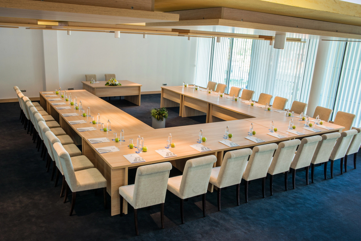 INTERNATIONAL Hotel Casino & Tower Suites