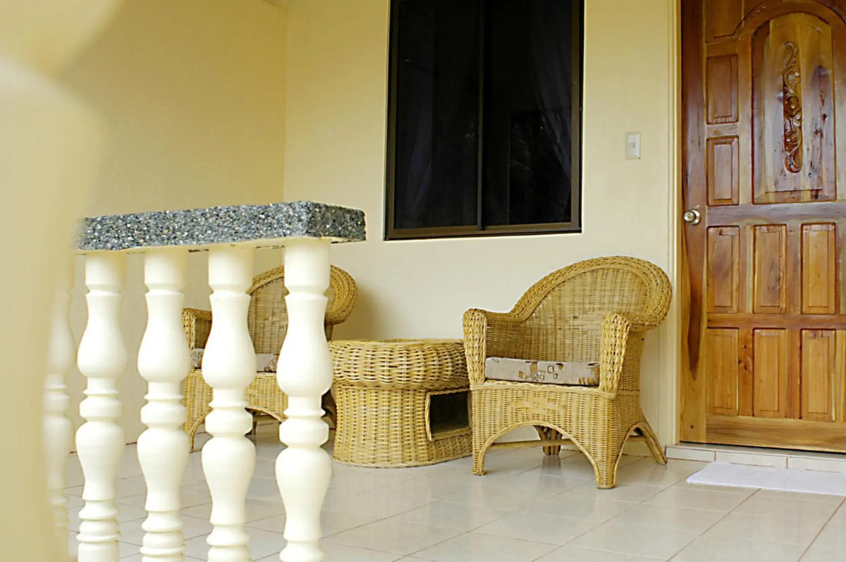 Easy Diving and Beach Resort