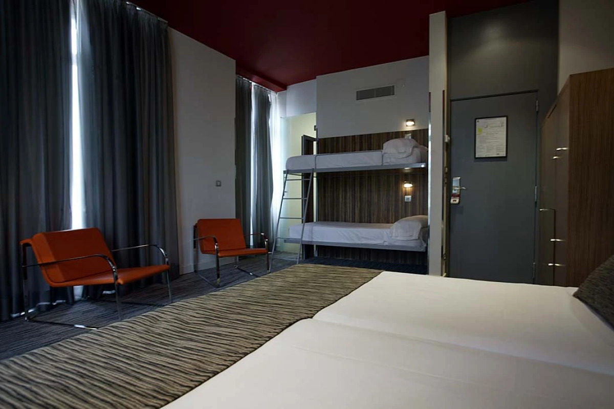 Petit Palace Plaza del Carmen