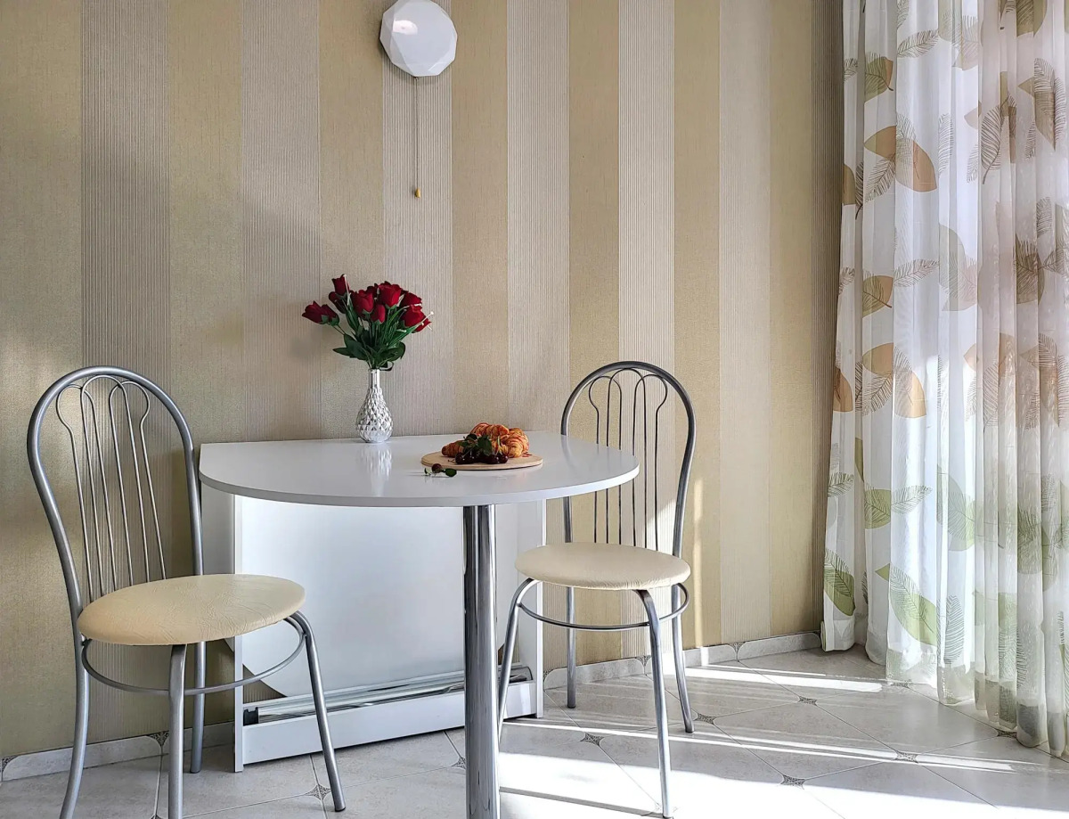 Апартаменты на проспекте Маркса 43