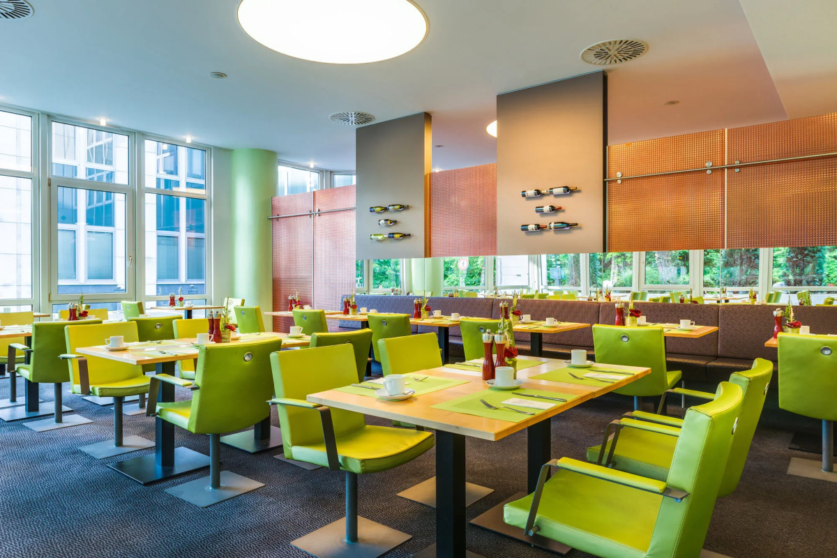 NOVINA HOTEL Wöhrdersee Nürnberg City