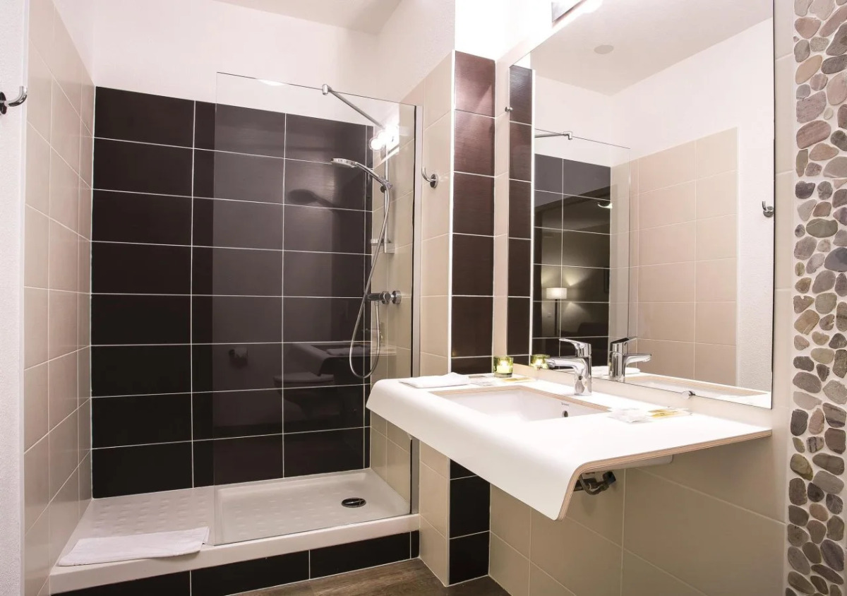 Kyriad Chambery Centre Curial