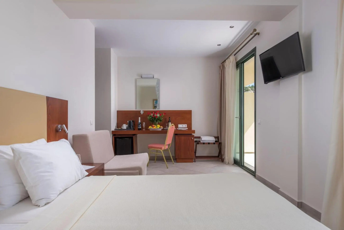 Отель Bomo Tosca Beach