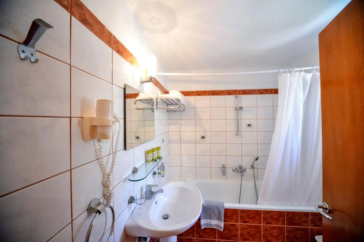 Xenia Ouranoupolis Hotel