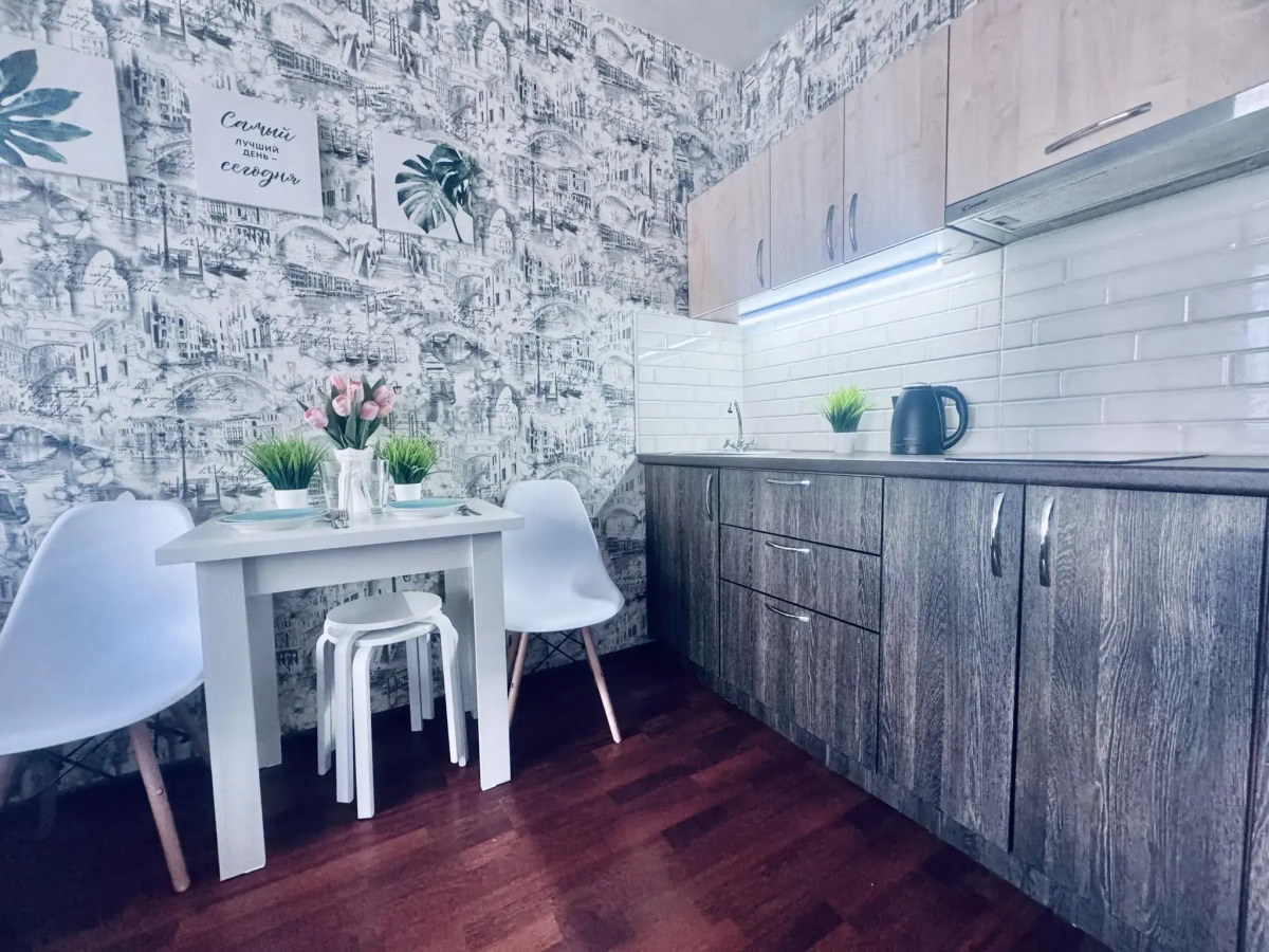 Vegas apartments (Вегас апартментс) на проспекте Гагарина 101 корпус 1