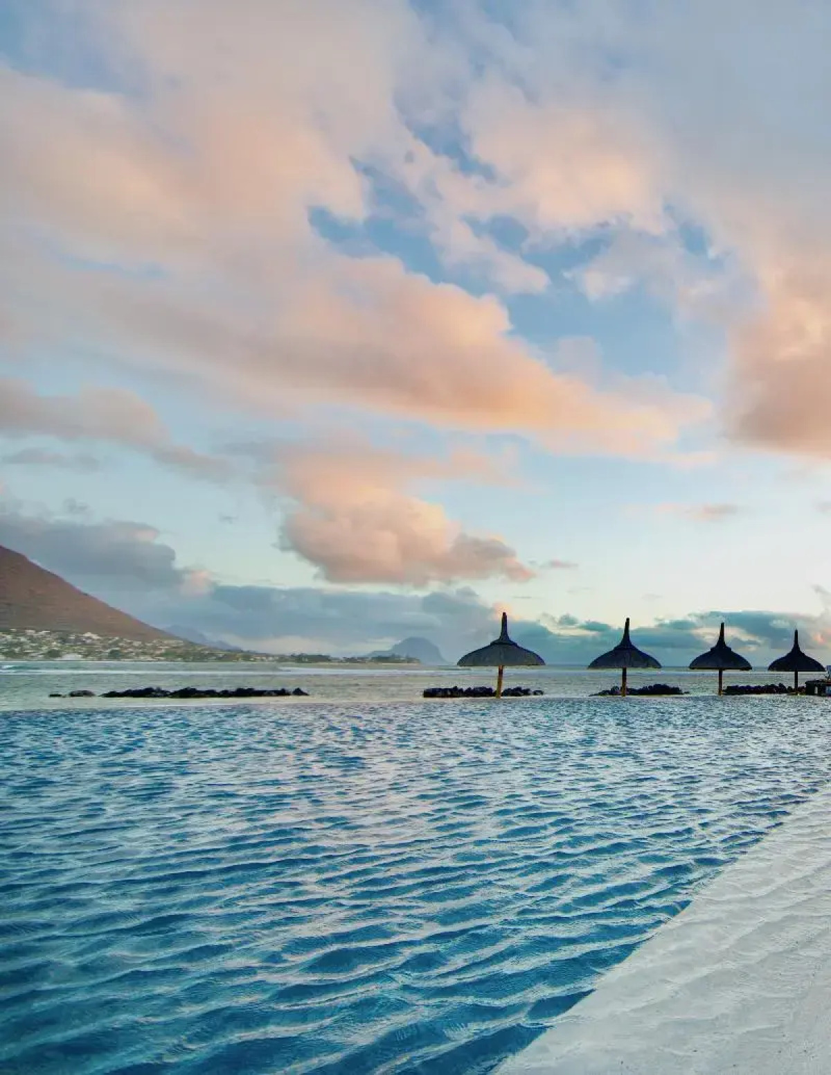 Sands Suites Resort & Spa