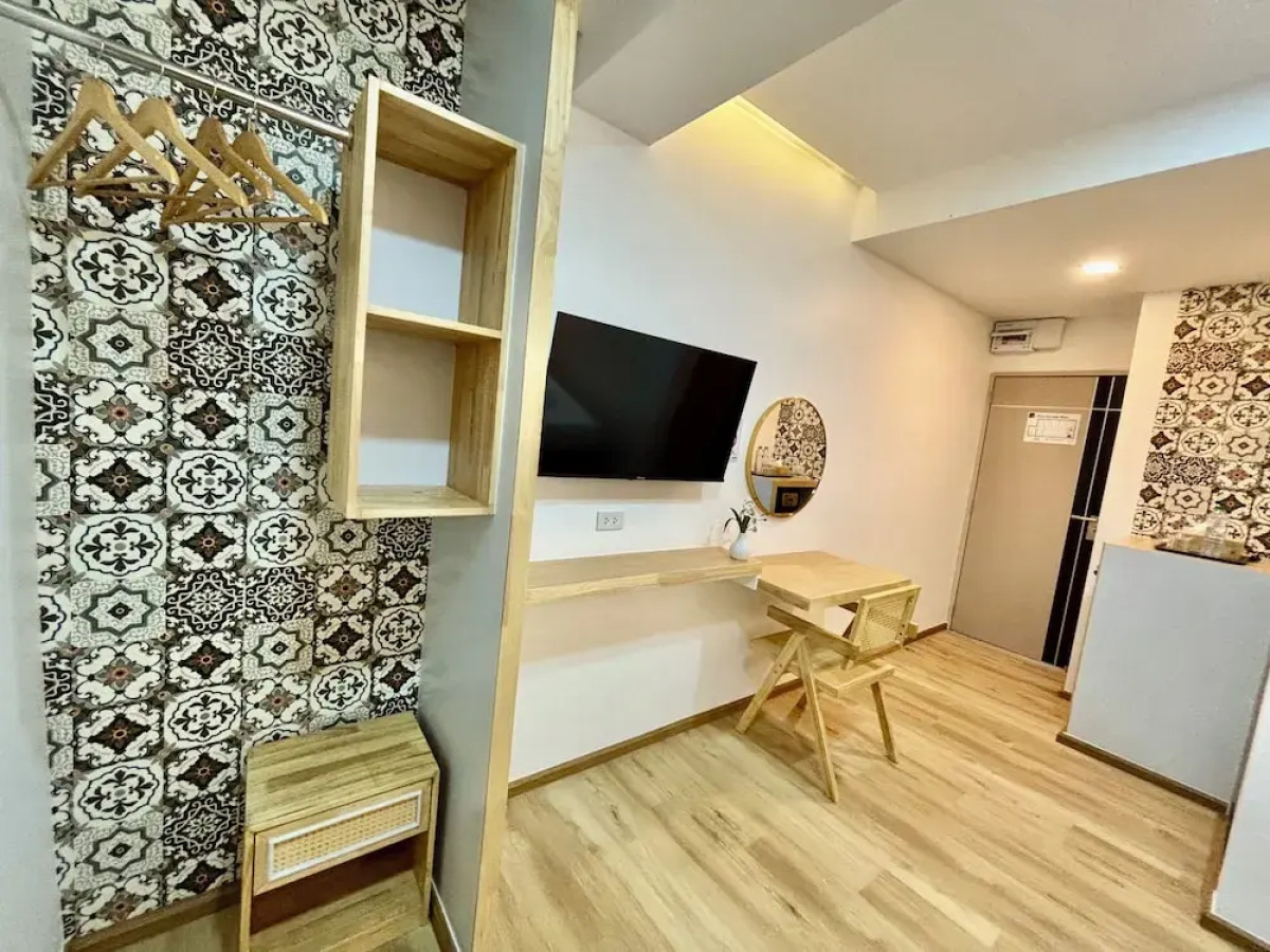 Charm Hostel at Pratumnak