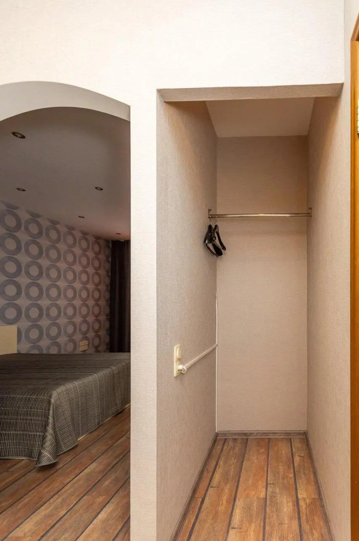 Апартаменты в центре города на улице Энгельса 28