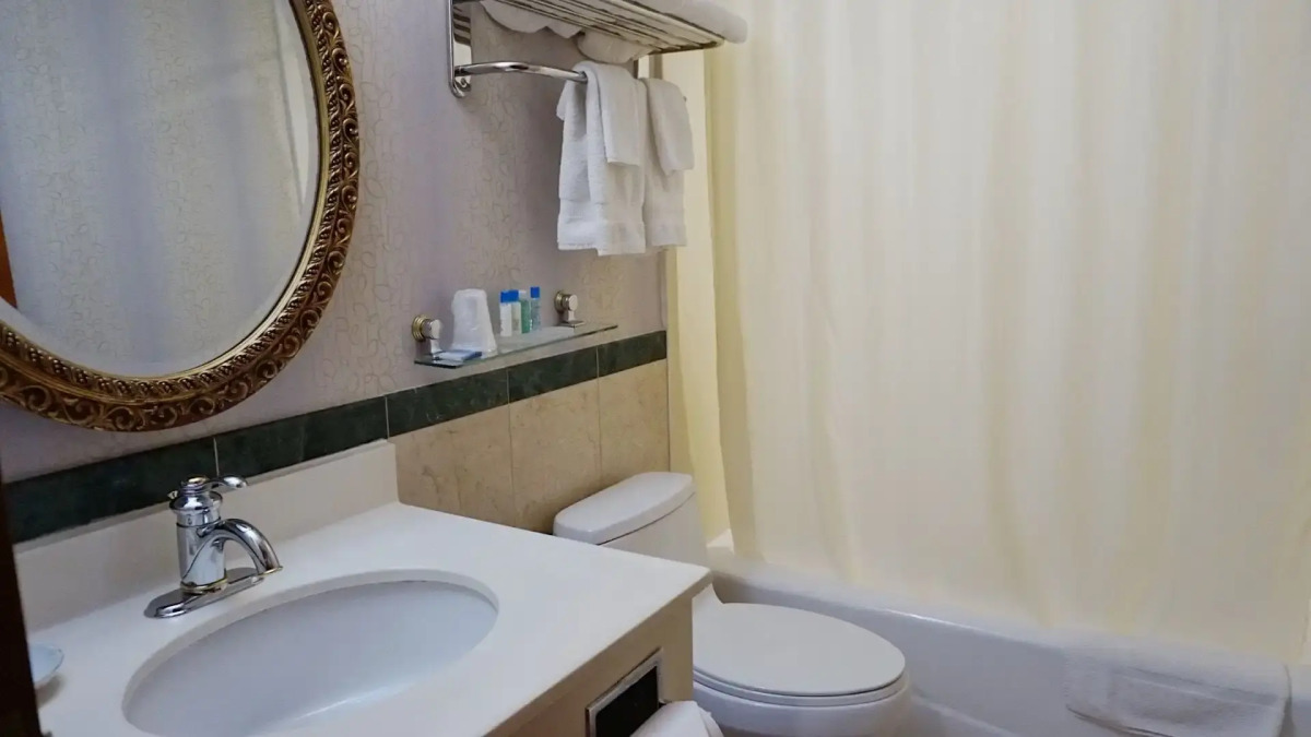 Best Western Queens Court Hotel