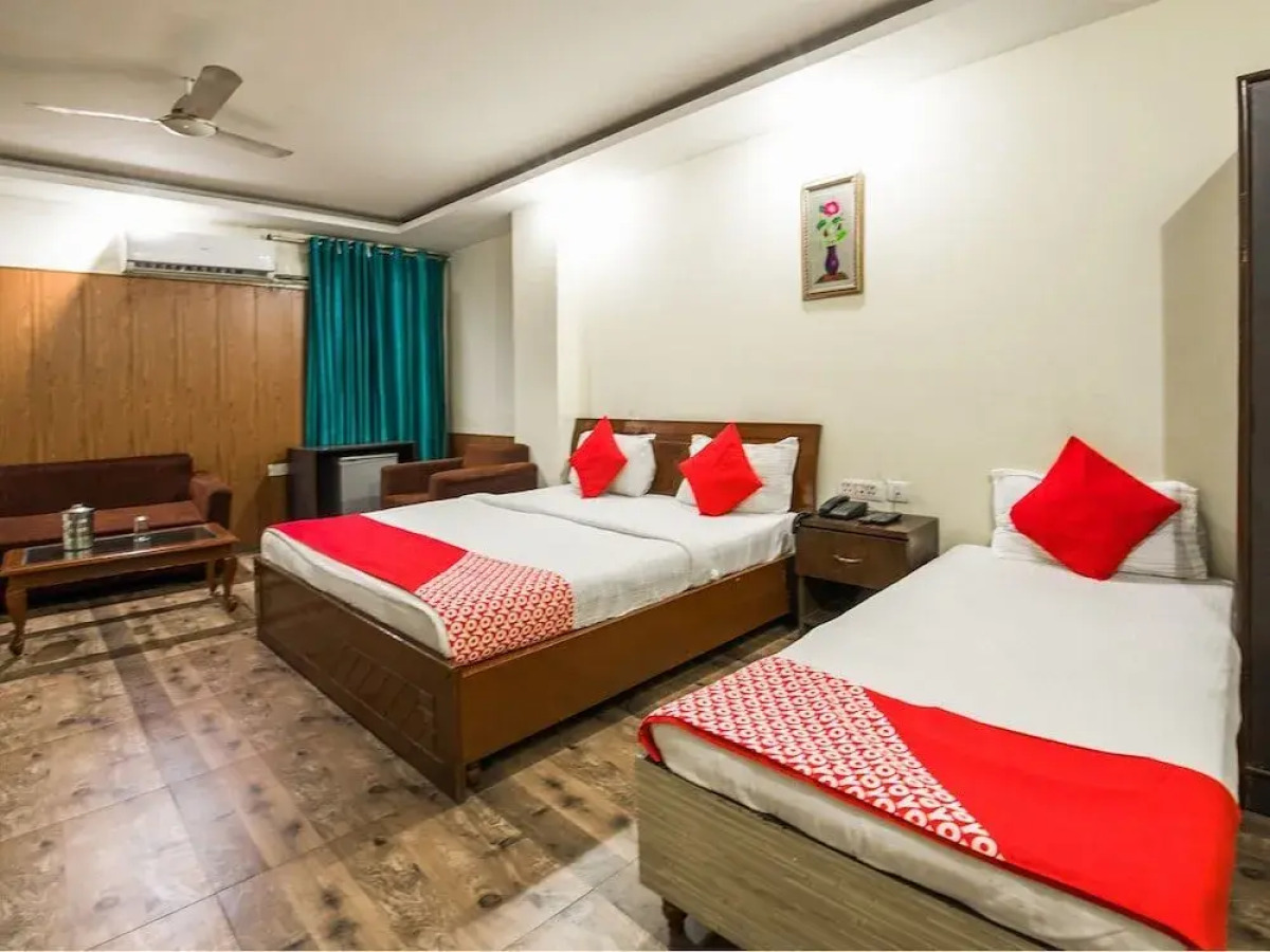 Hotel Hanuwant Palace