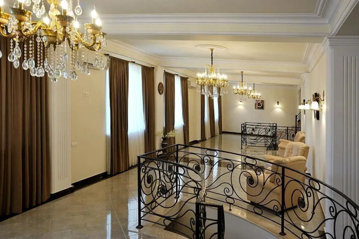 Отель «Греми»