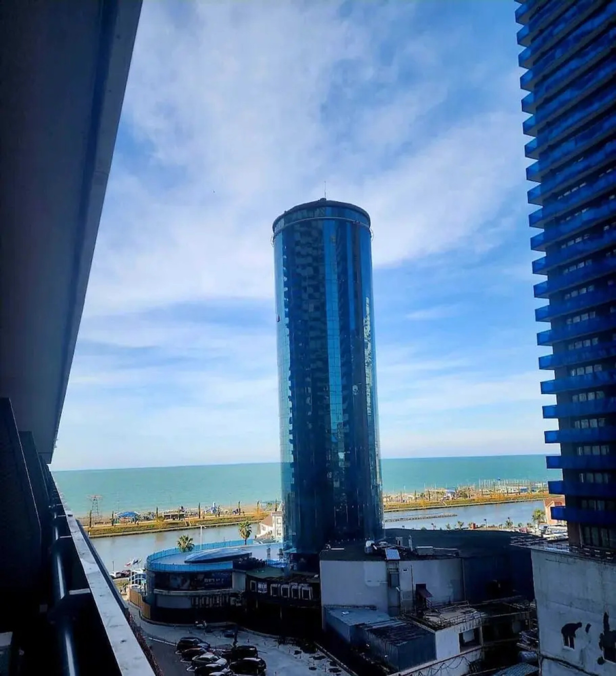 Апартаменты Orbi City