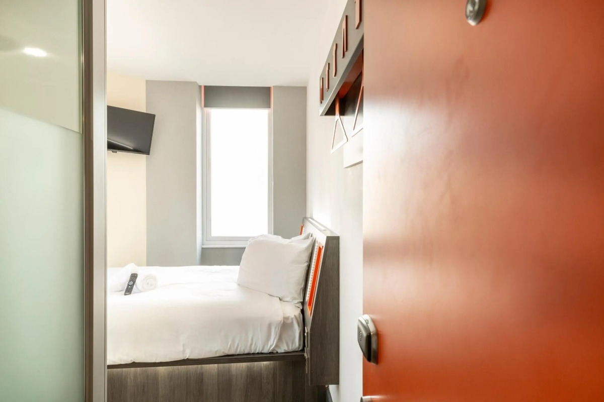 Renaissance London Heathrow Hotel