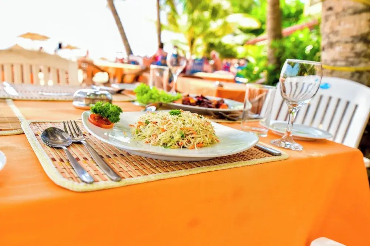 International Beach Hotel