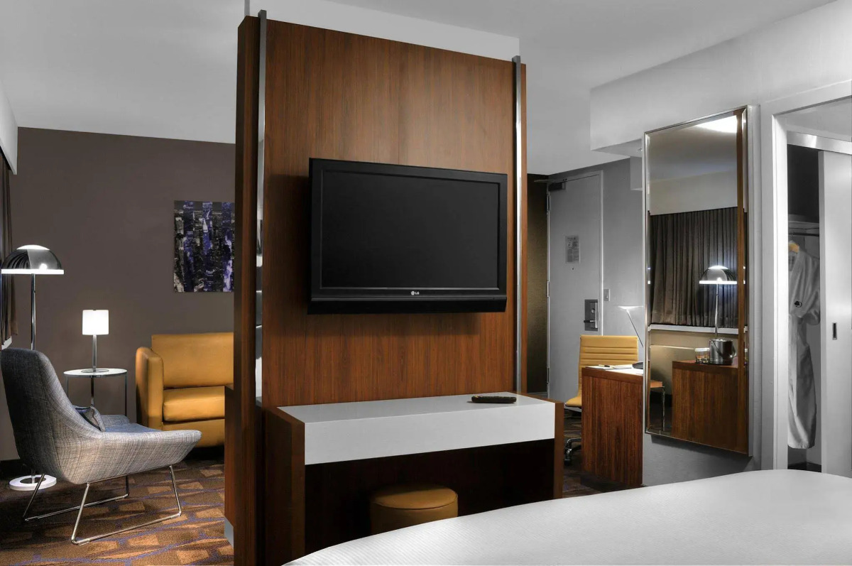 Отель DoubleTree by Hilton Metropolitan - New York City