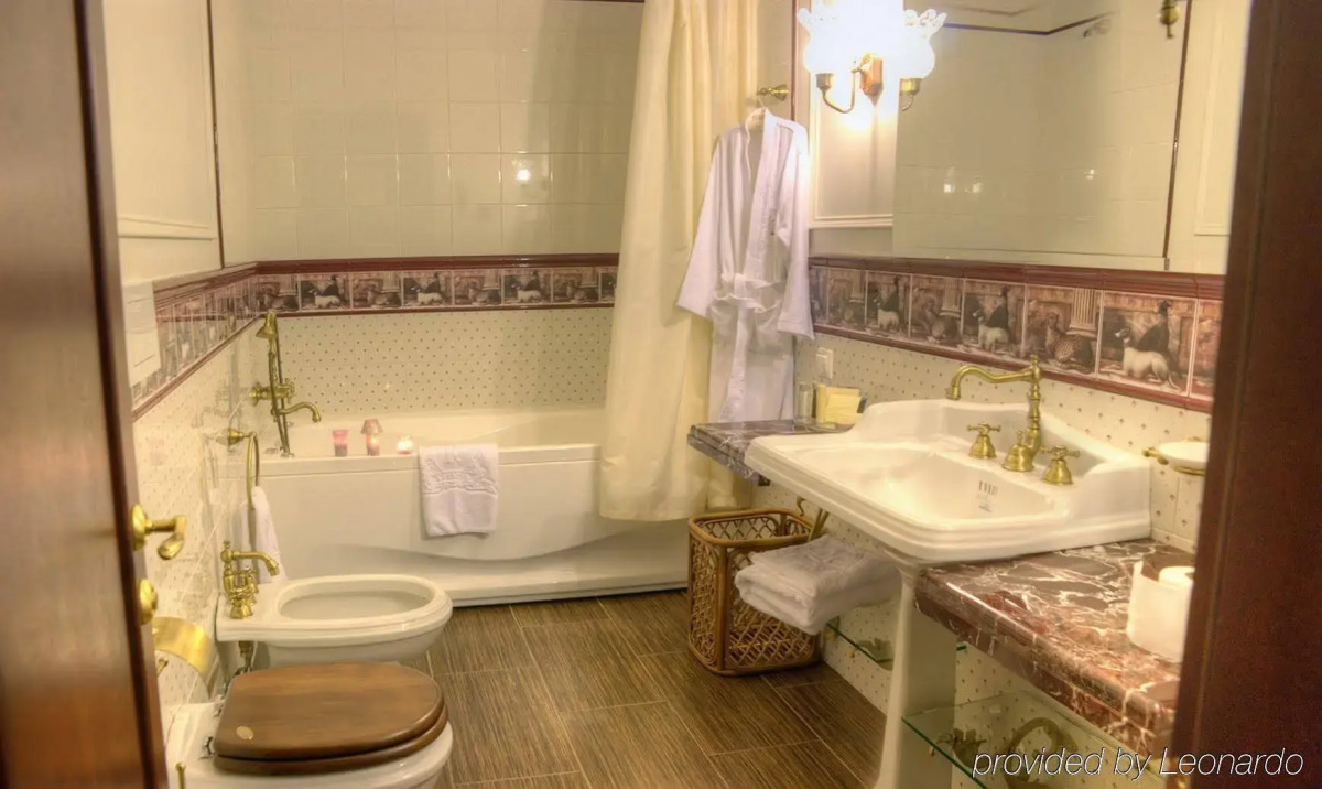 Отель «Фредерик Коклен»