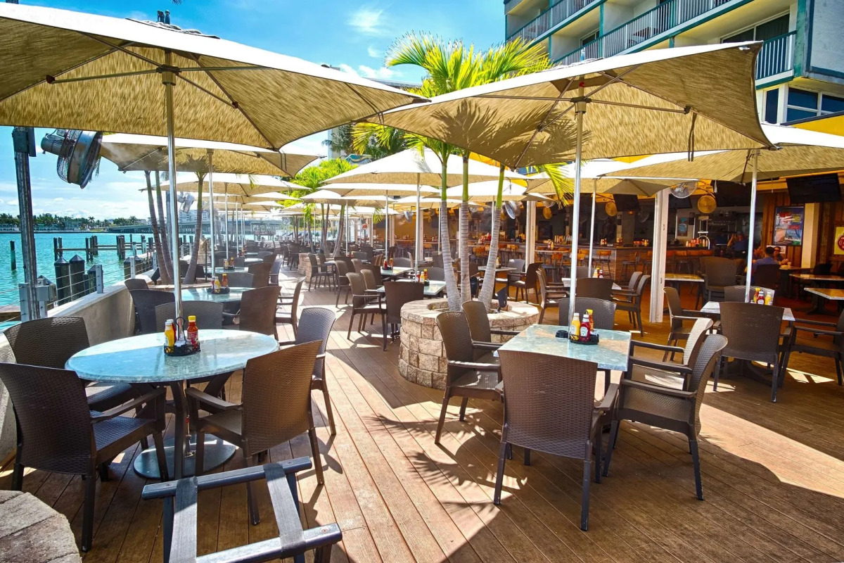 Palm Tree Club Miami Hotel