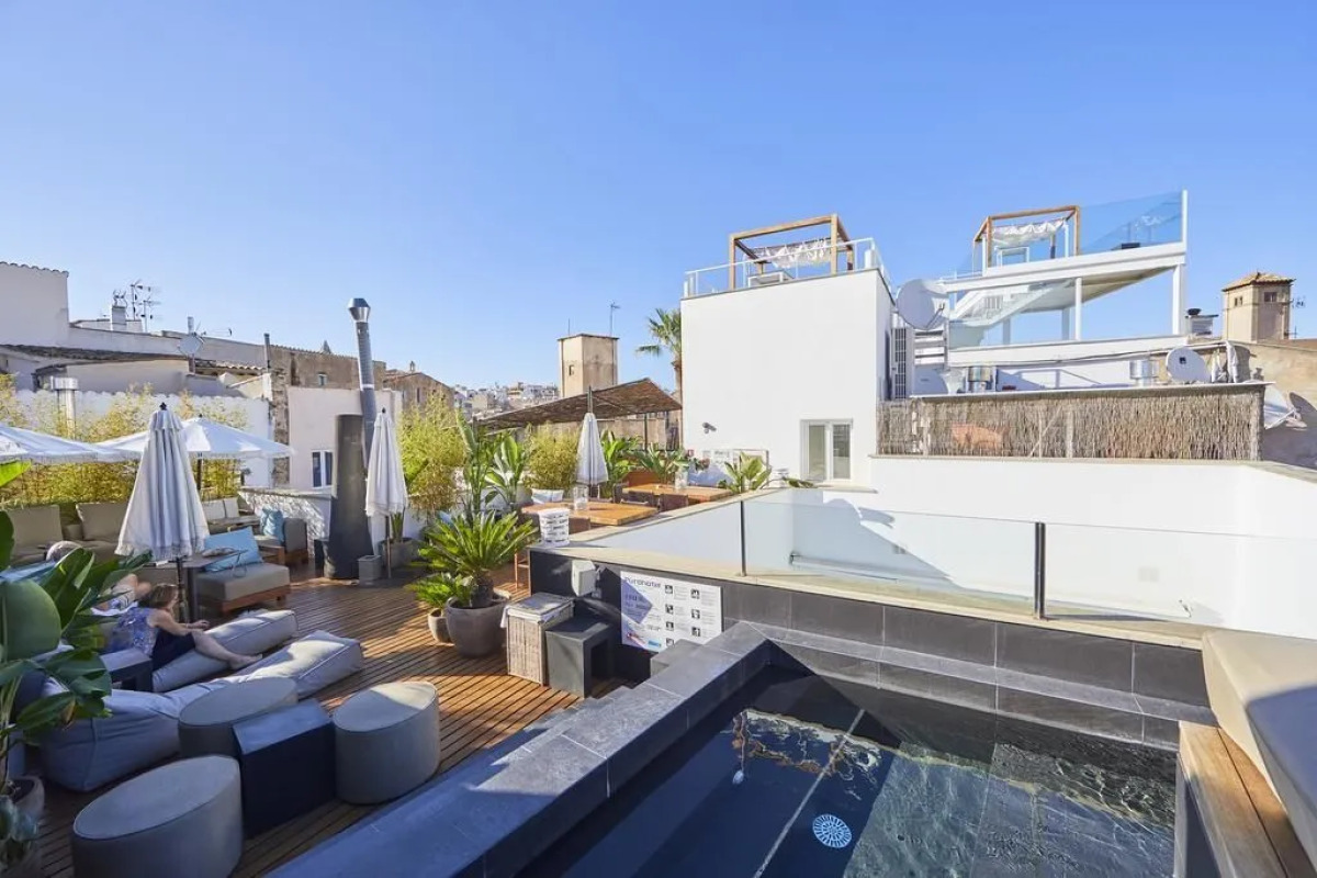 Puro Oasis Urban Hotel