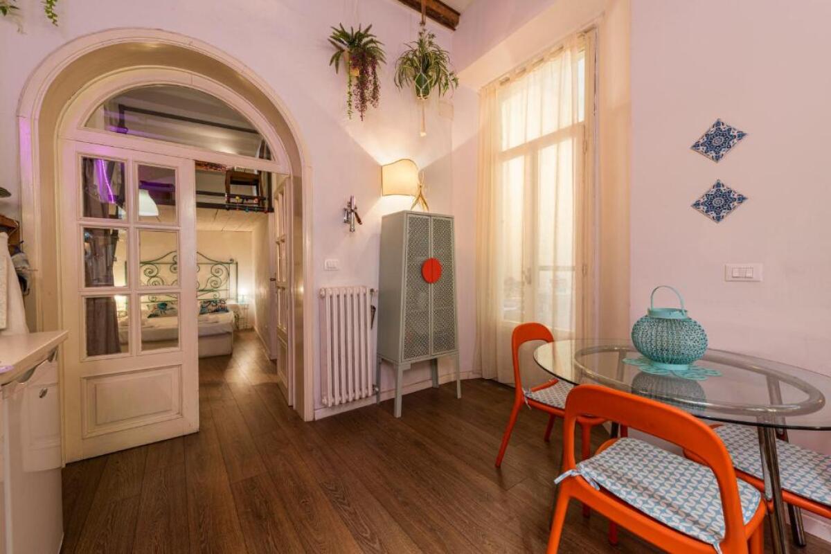 Florence Hideaway by Mmega