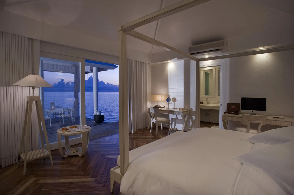 Diamonds Athuruga Maldives Resort & Spa