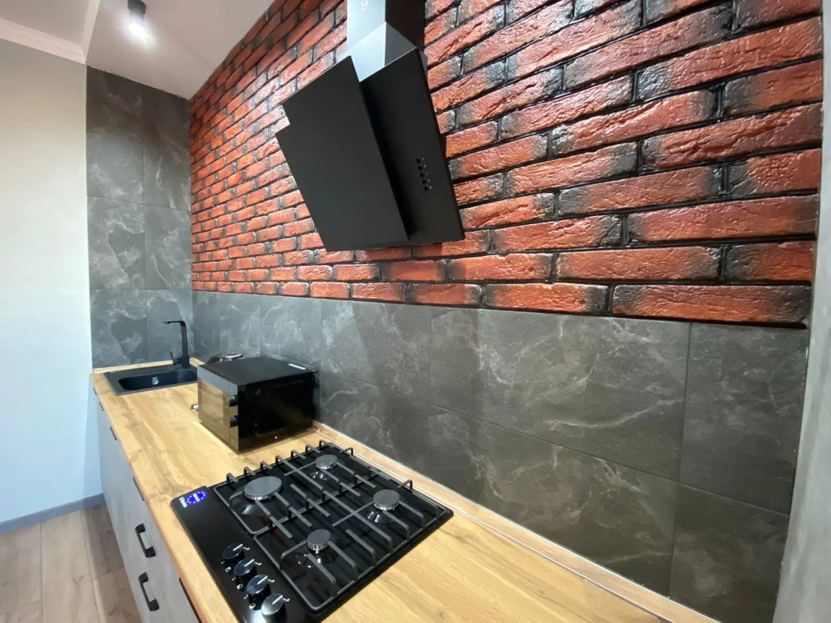 Light House (Лайт Хаус) на проспекте Алии Молдагуловой 30Б