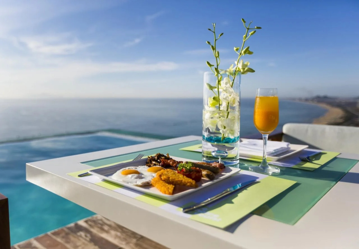 A La Carte Da Nang Beach