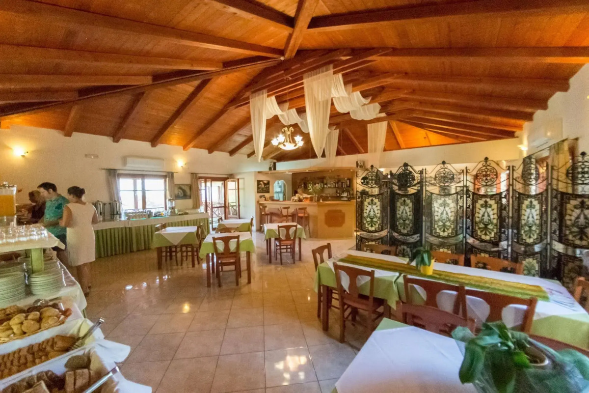 Sea View Village - Studios & Apartments