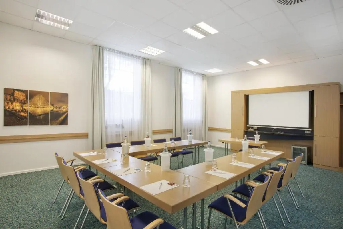 Holiday Inn Express Frankfurt Airport by IHG