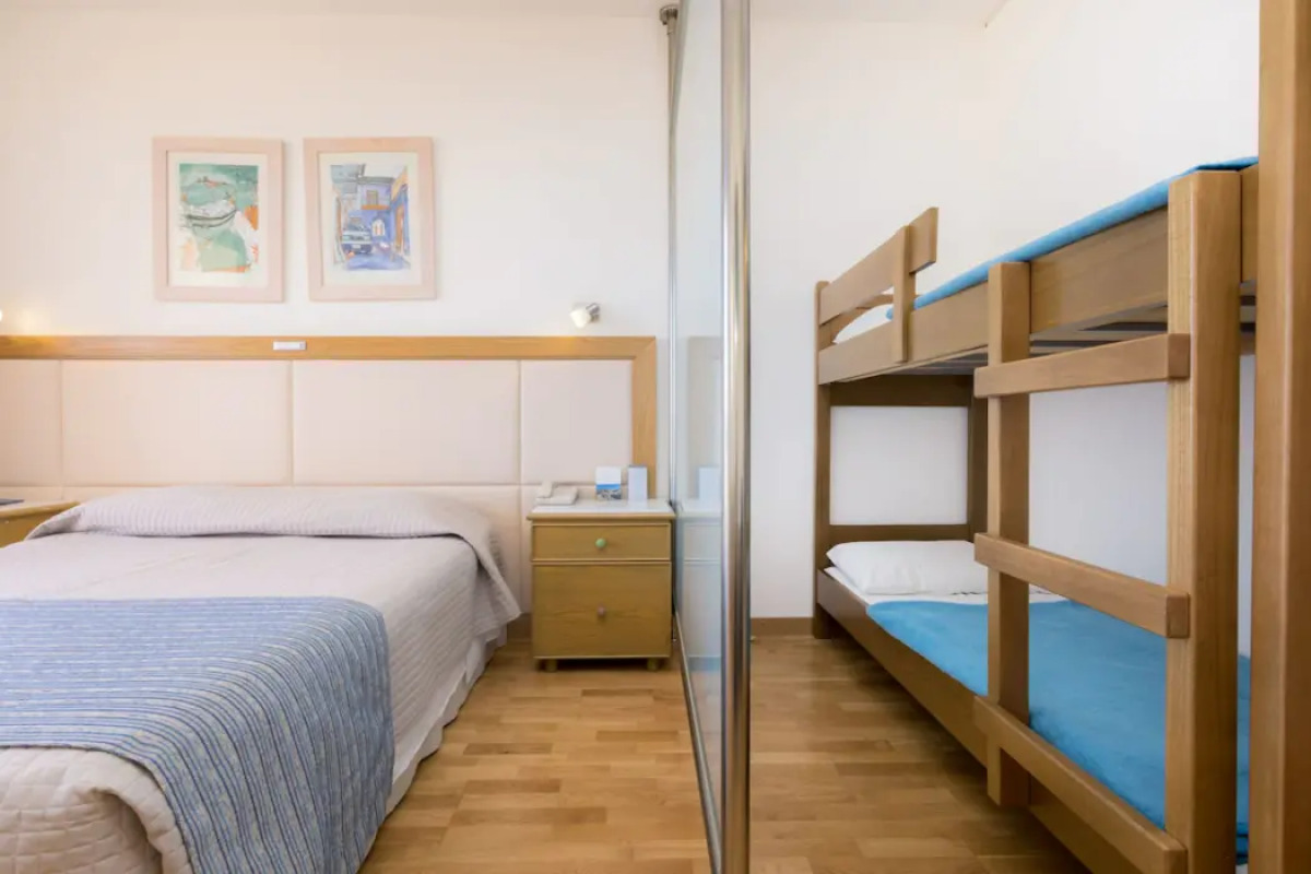 The Golden Coast Beach Hotel