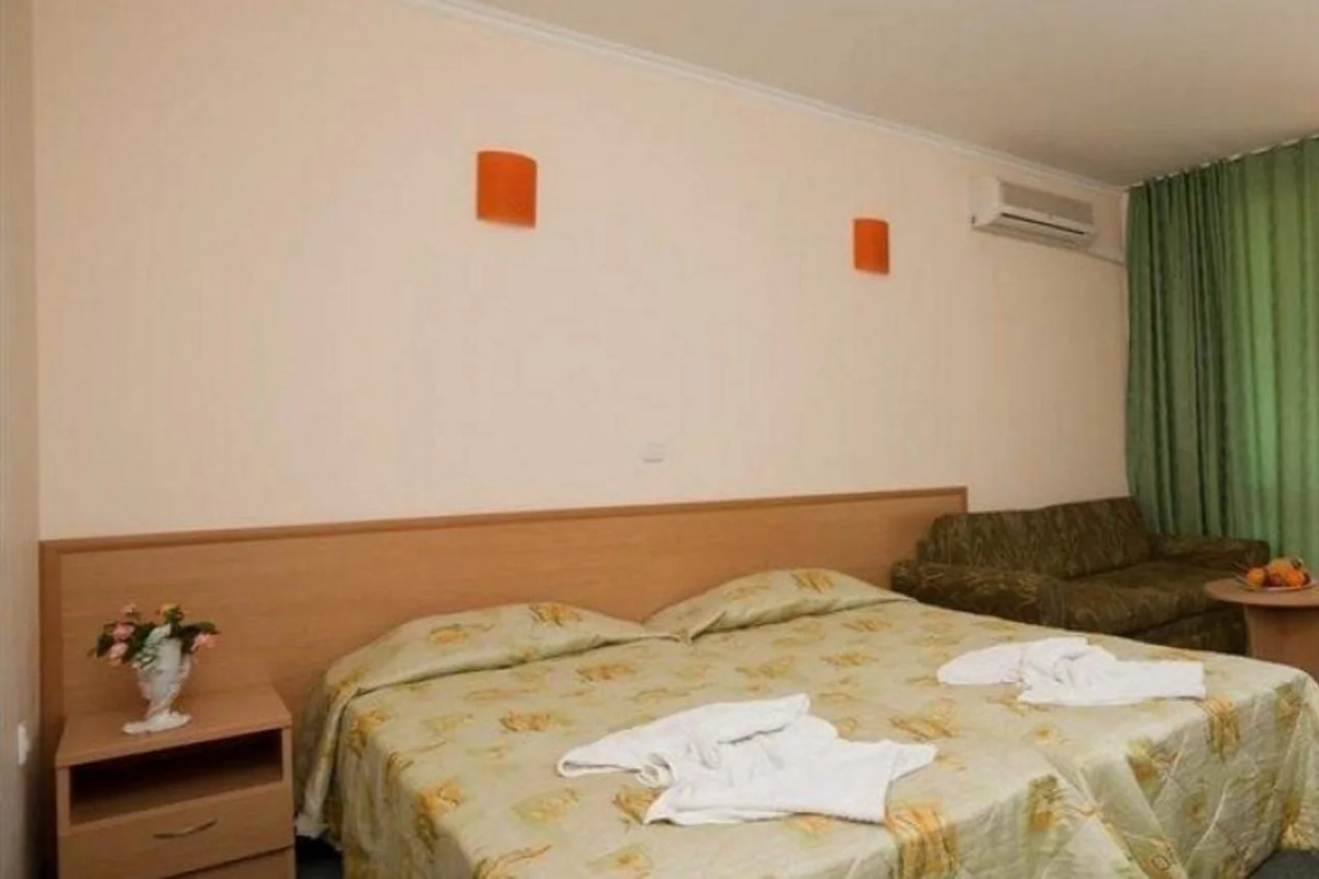 Sunny Day Club Hotel