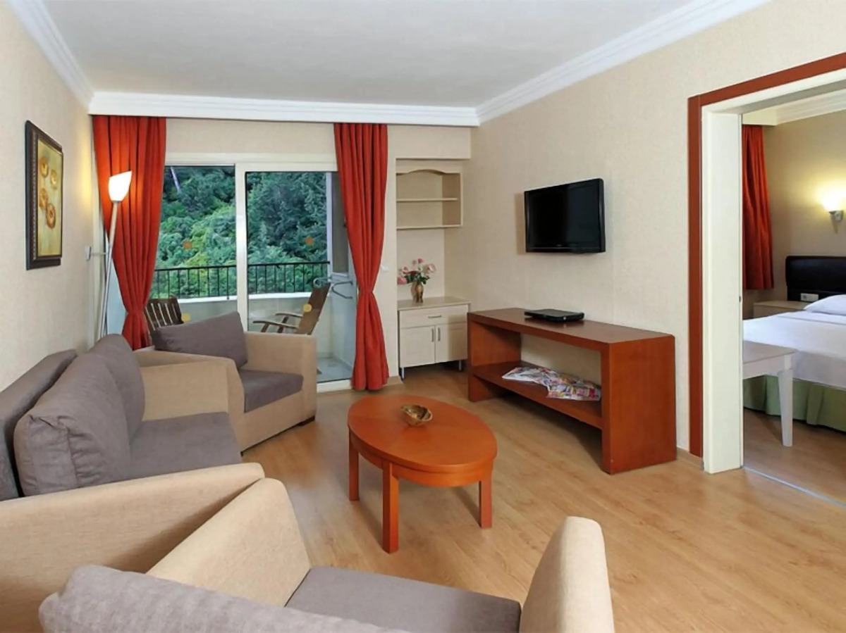 Julian Forest Suites