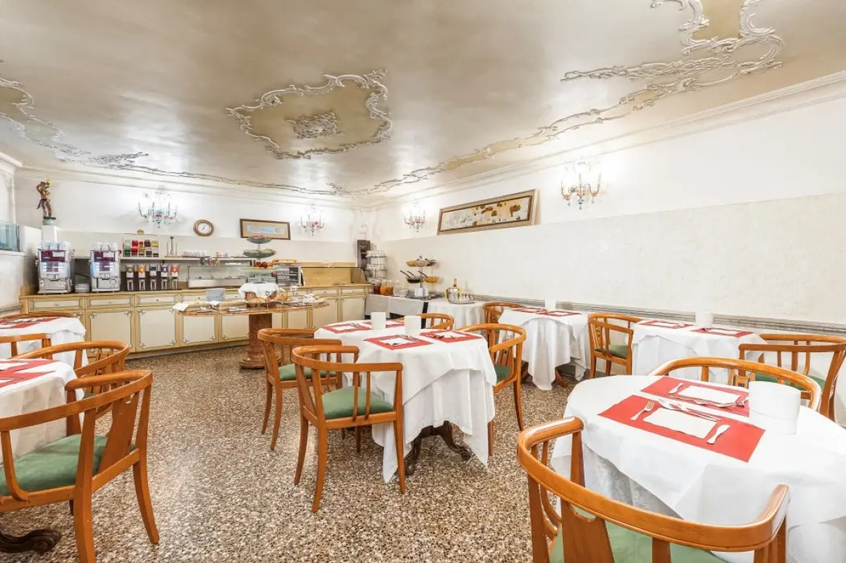 Отель San Moisè