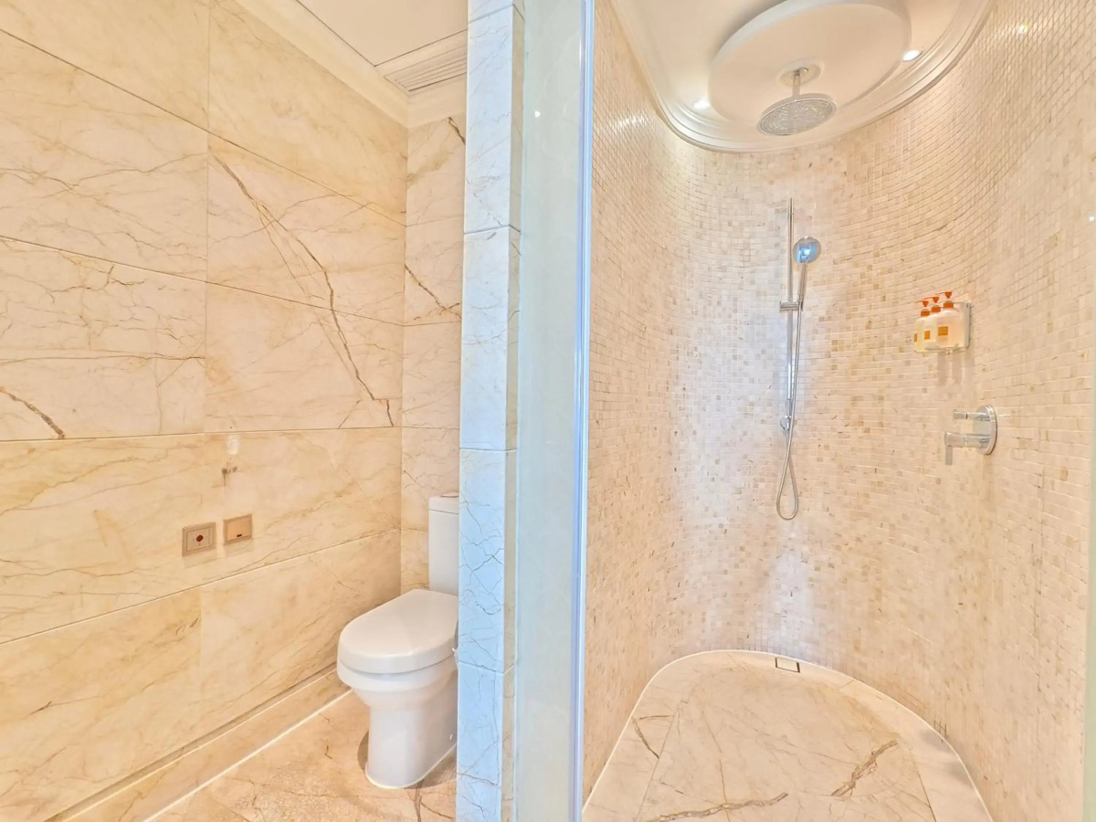 Отель Crowne Plaza Resort Sanya Bay