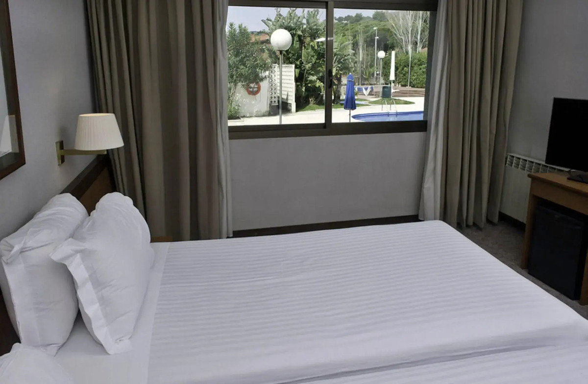 Отель Ciudad de Castelldefels