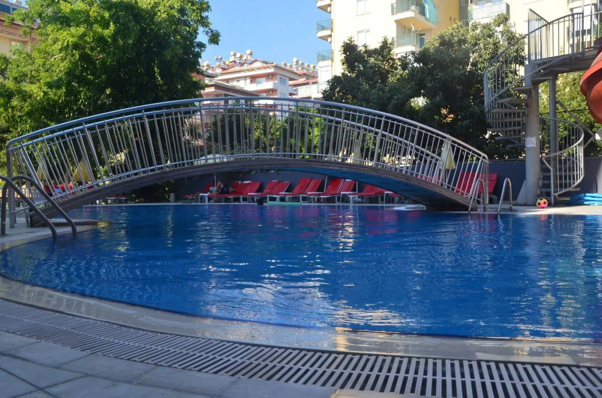 Rose Garden Apart Hotel