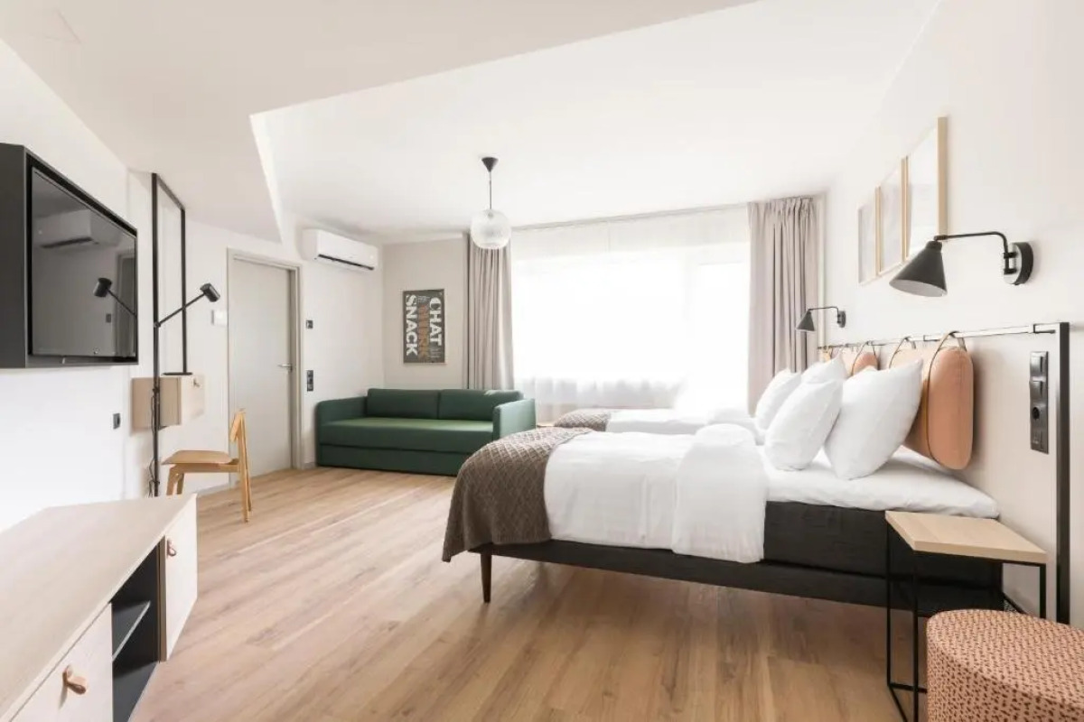 Oru Hub Hotel Tallinn — Handwritten Collection