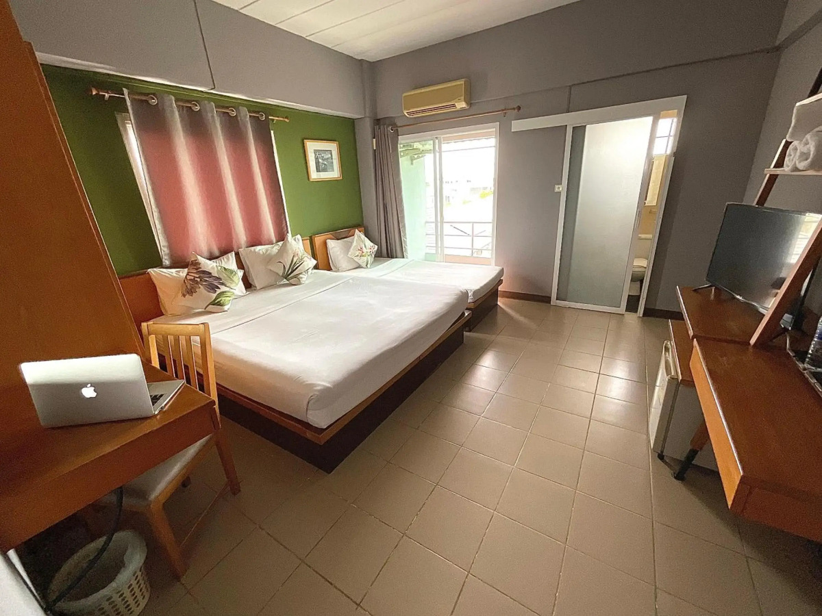 Plai & Herbs Suvarnbhumi Airport 