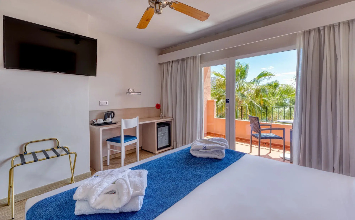 Playavera Hotel - Naturist Friendly