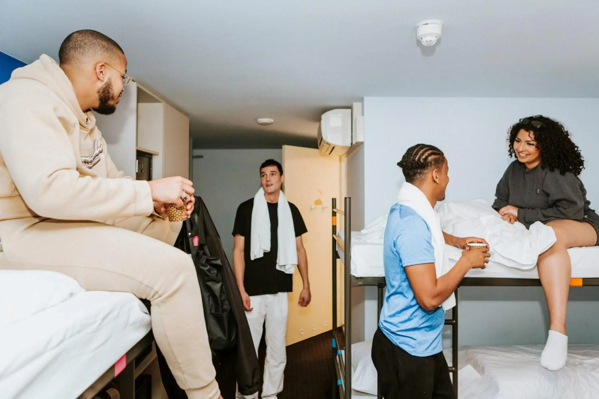 Rotterdam Teleport Hotel