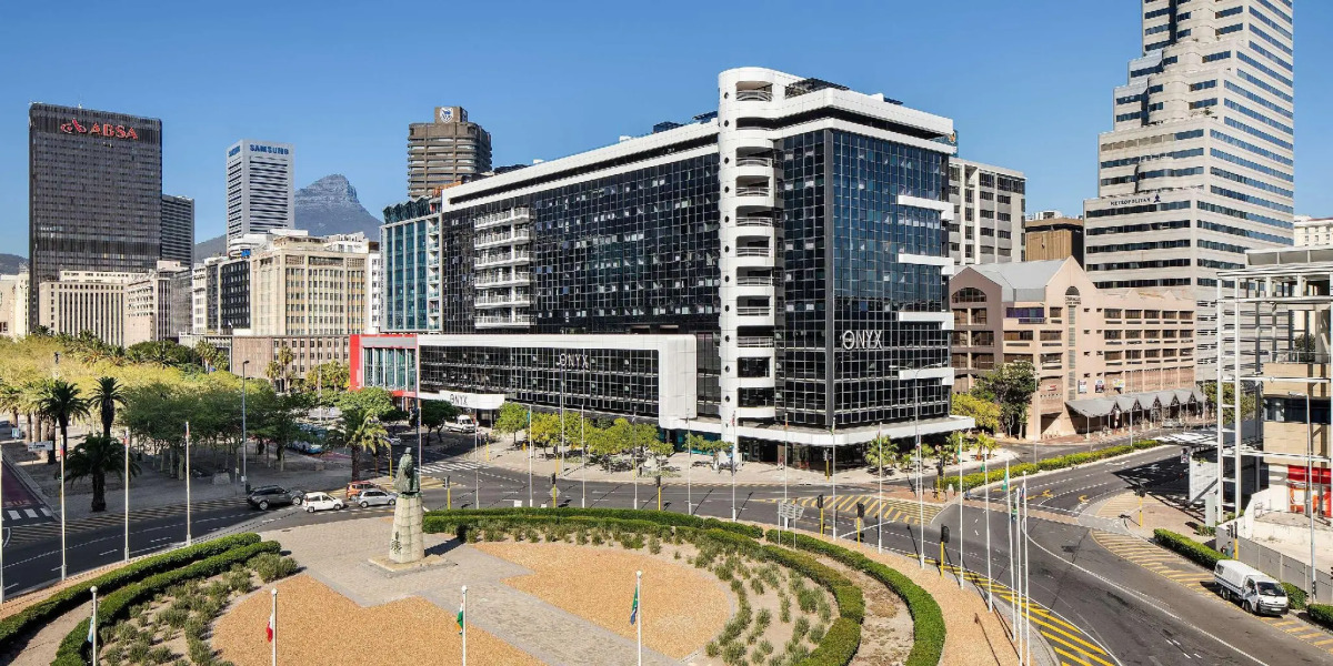 The Onyx Apartment Hotel by NEWMARK