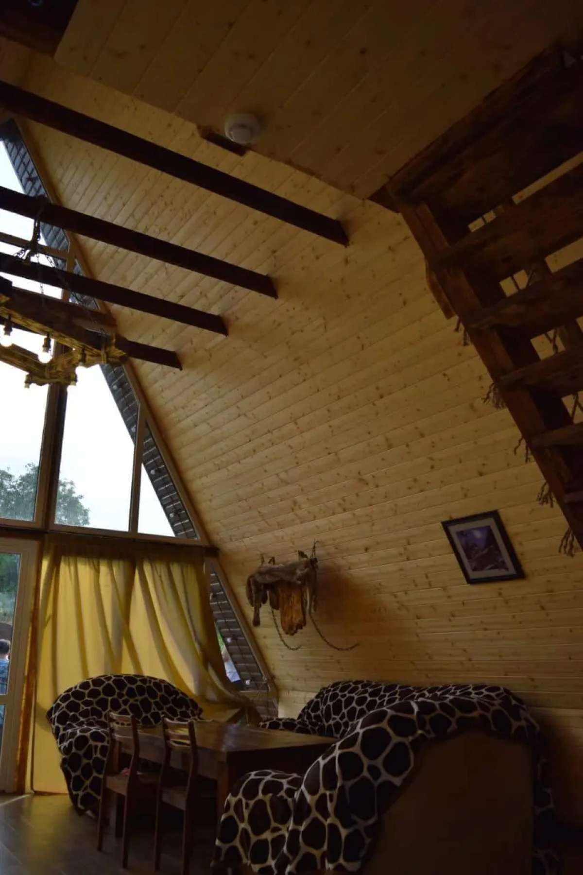 Shale kenje house (Шале кенже хаус)