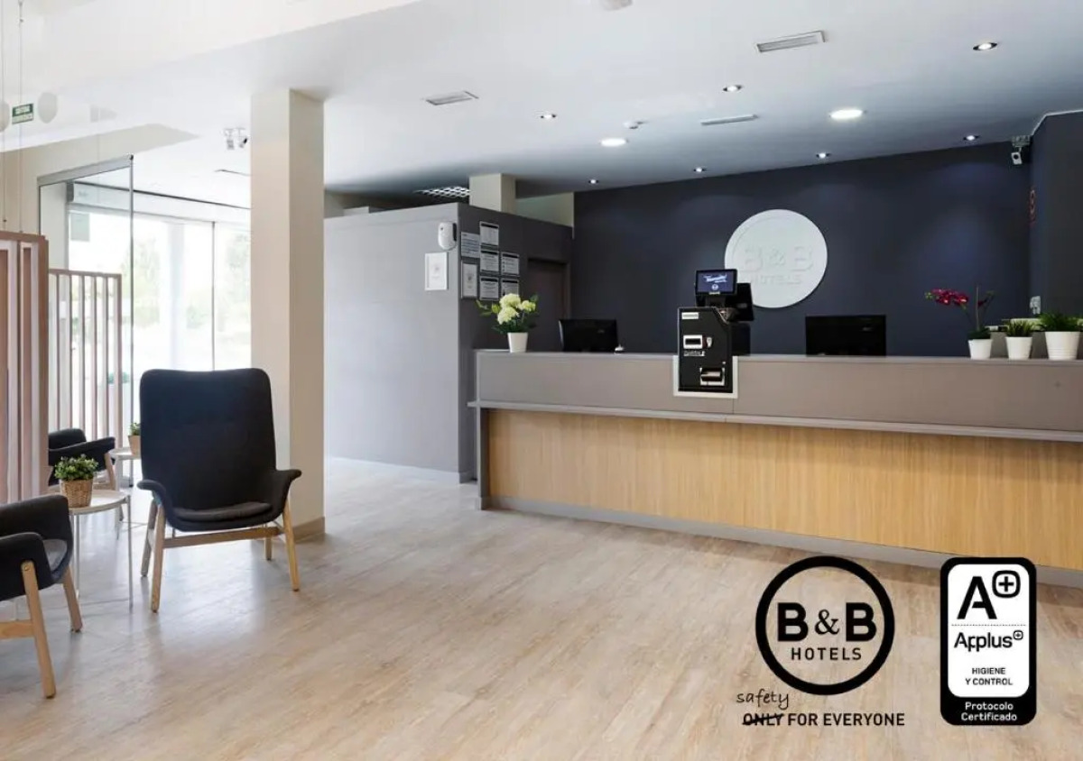 B&B Hotel Girona 2