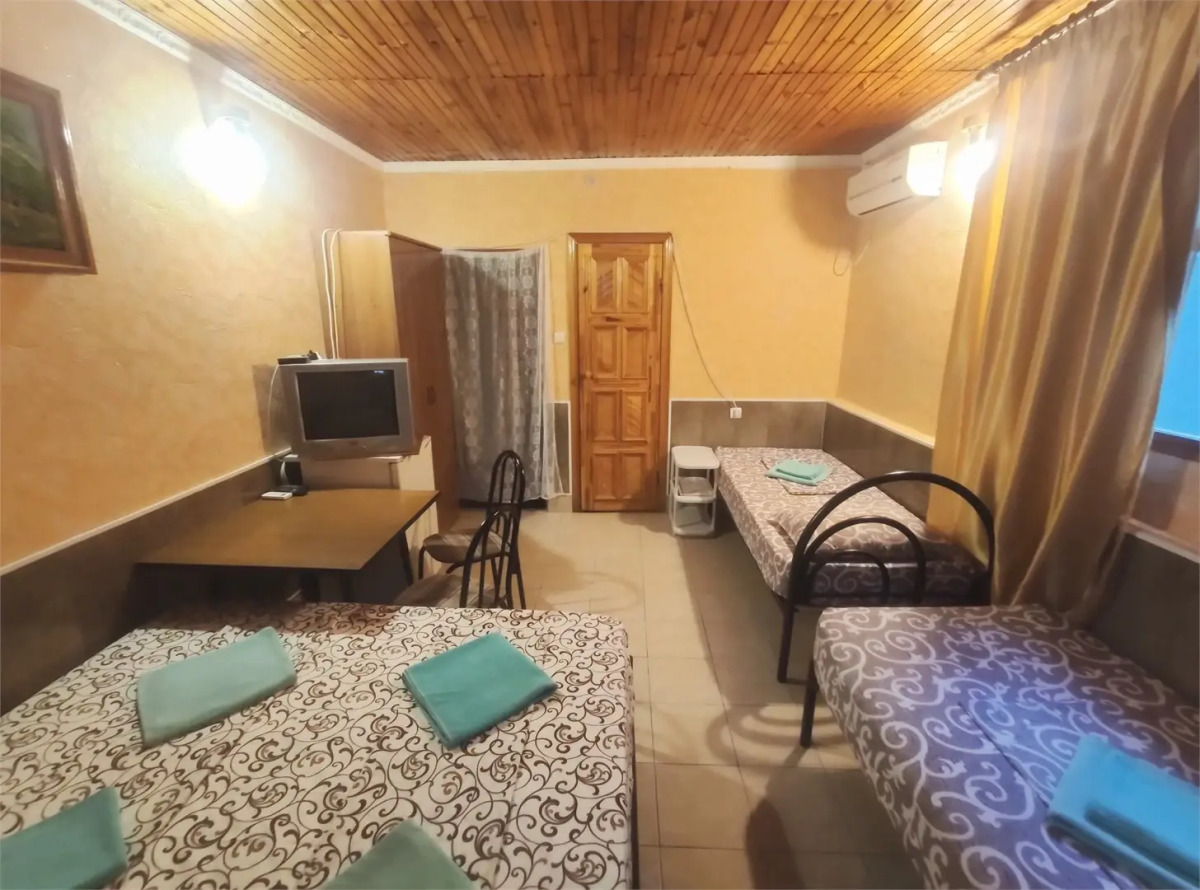 Солнечный дворик